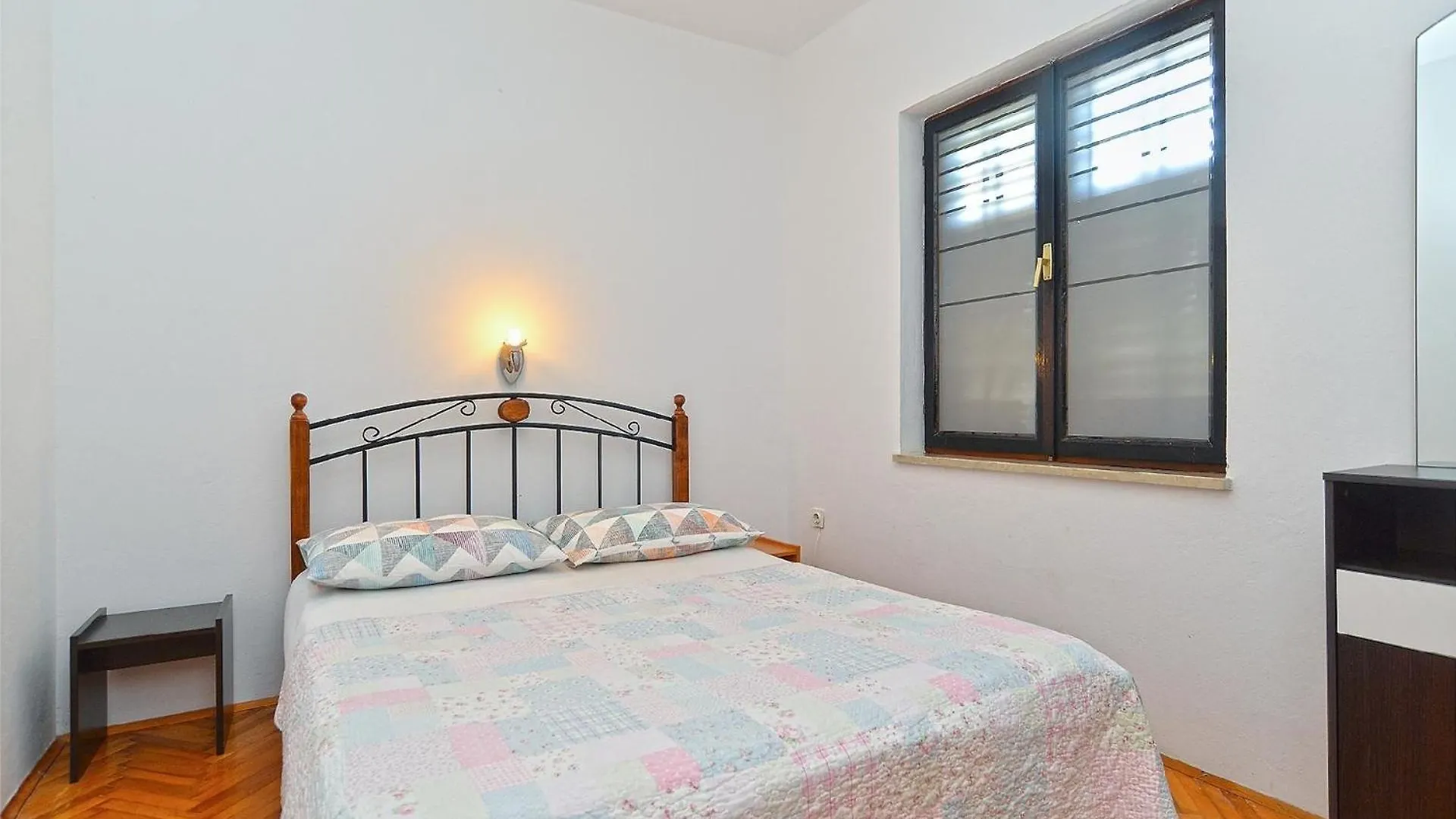 Ferienwohnung Fuer 5 Personen Ca 50 Qm In Fazana-Surida, Istrien Istrische Riviera Valbandon 0*,  Croatia
